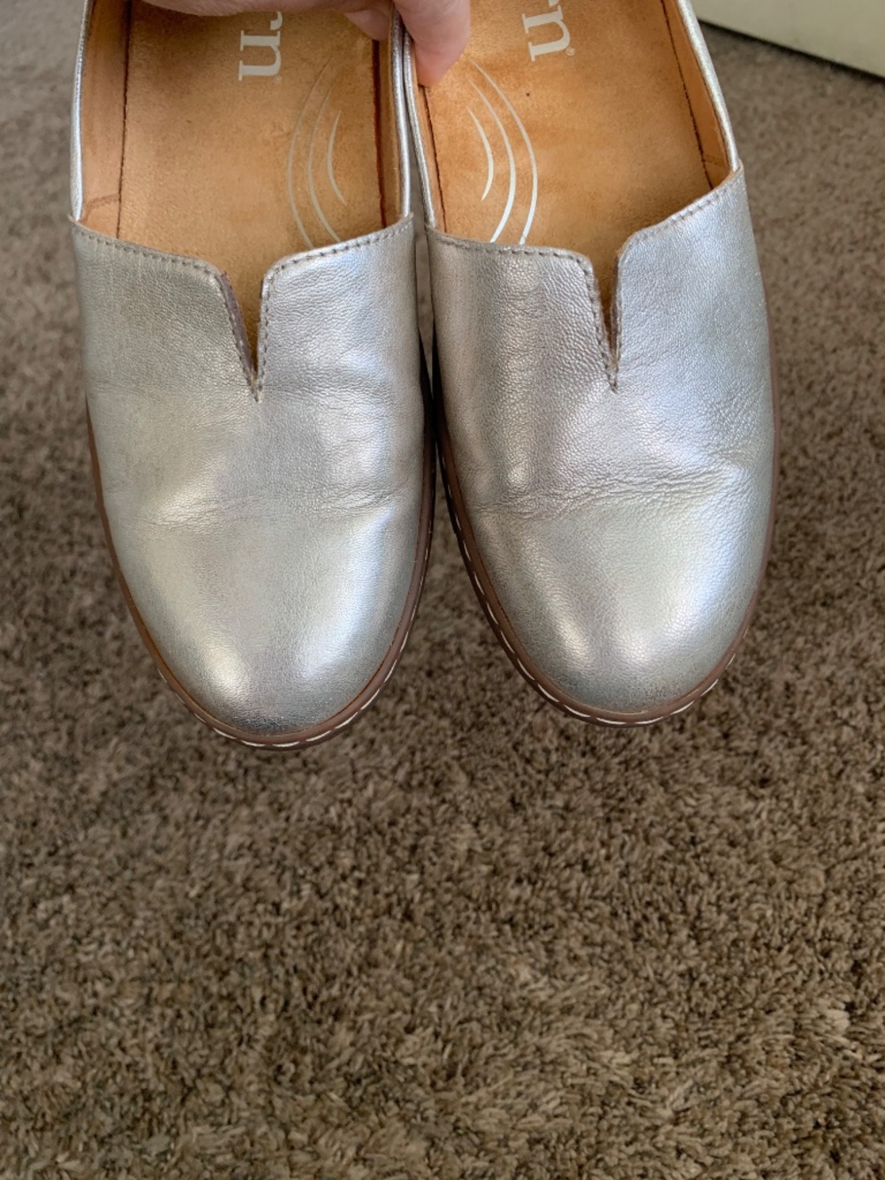 Born Sebra II Gold Metallic Leather Slip On Casual Loafer Shoes Sz.7.5 - Picture 8 of 16